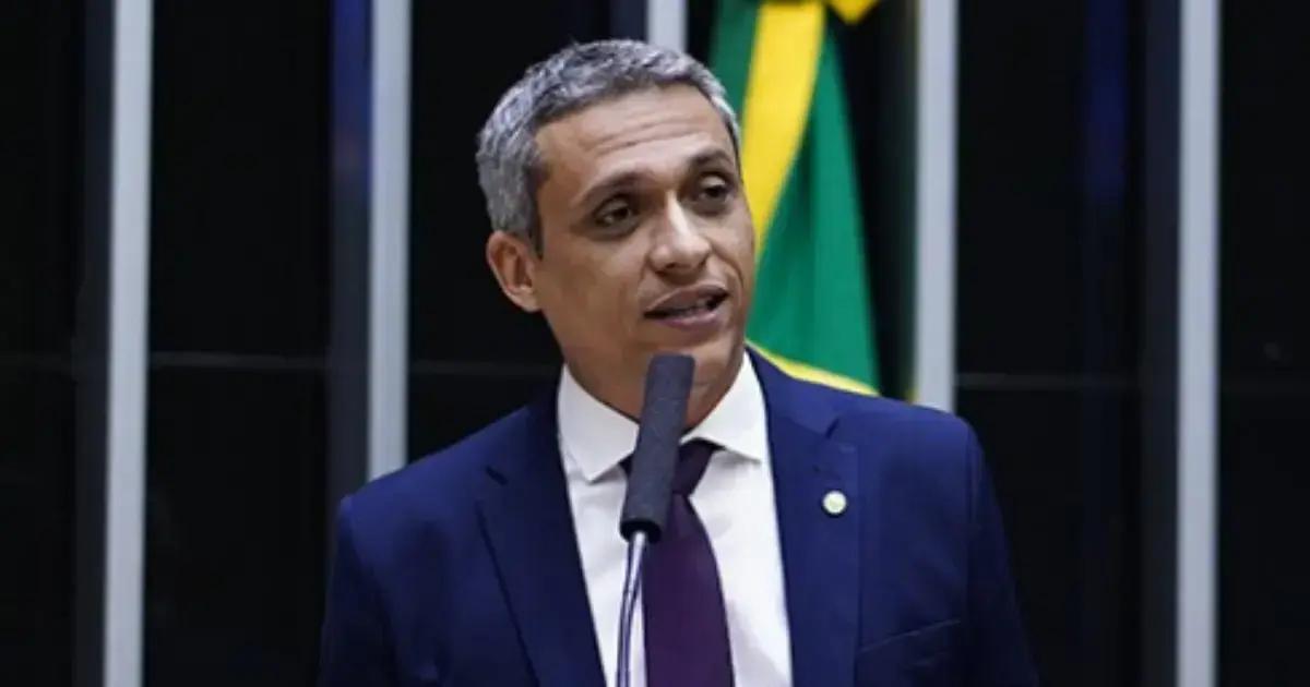 Deputado do PL critica nota sobre prisão domiciliar de Jair Bolsonaro