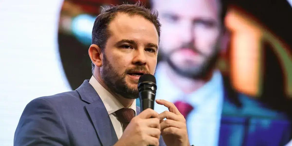 Governo propõe corte de R$ 19,6 bi em benefícios fiscais para 2026