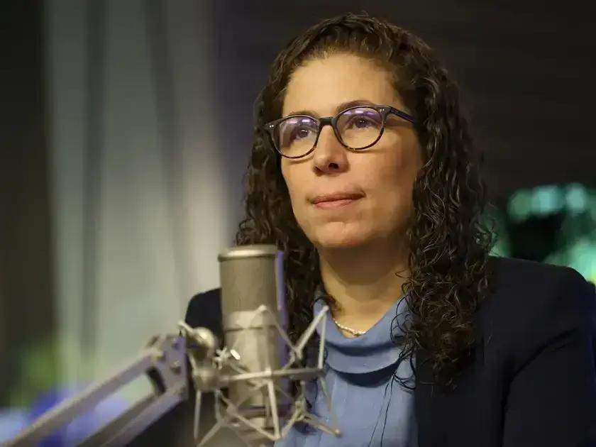 Preocupações de Esther Dweck sobre a reforma administrativa reveladas em Brasília