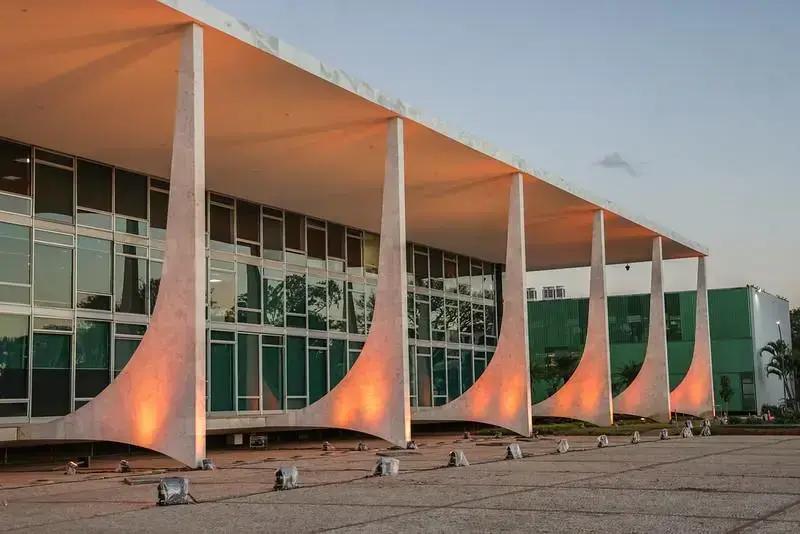 STF condena mais 119 pessoas por atos antidemocráticos de janeiro de 2023