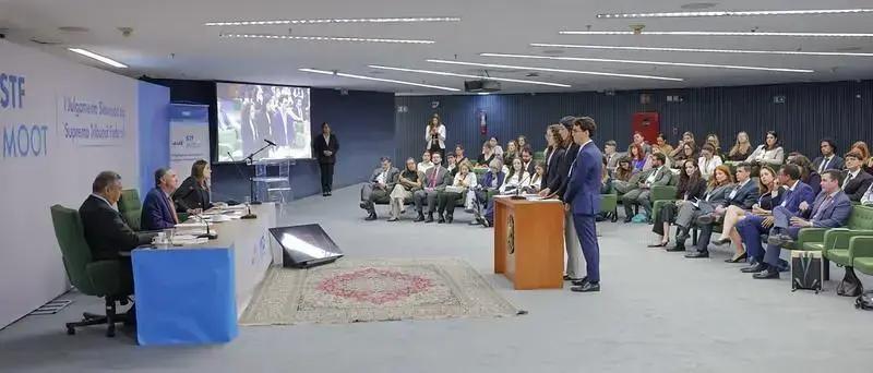 STF realiza o primeiro julgamento simulado com alunos de direito
