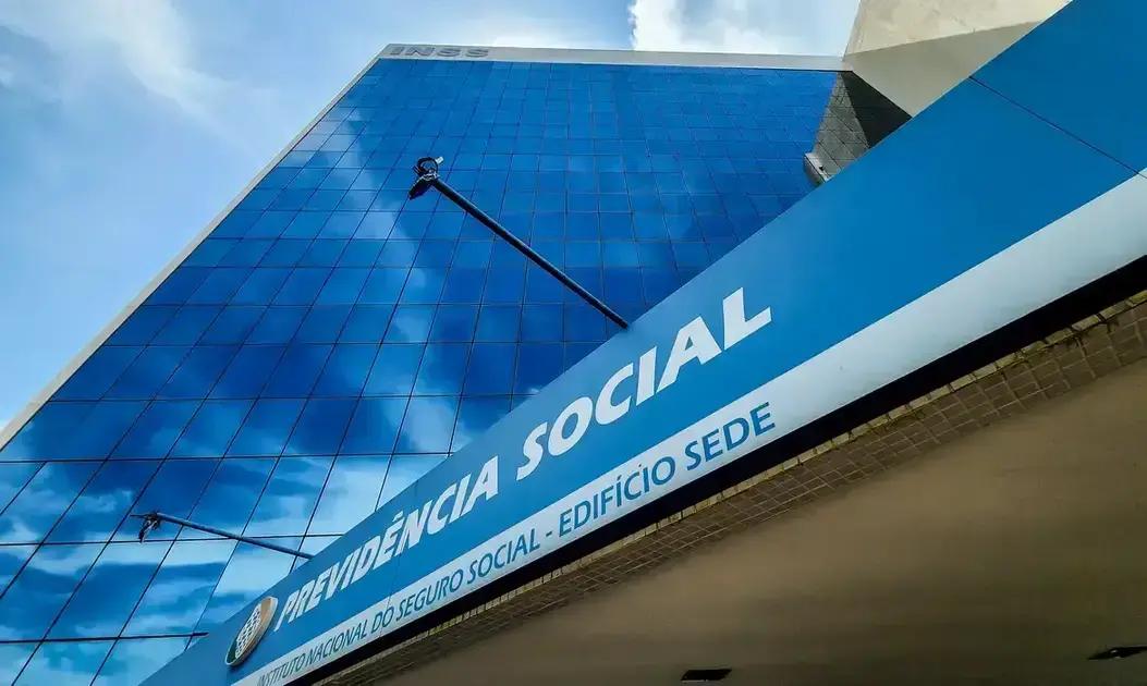 Supremo Tribunal Federal valida fator previdenciário em apelante sob regra de transição
