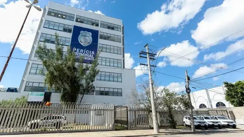 IGP RS abre 38 vagas temporárias para perito médico e técnicos