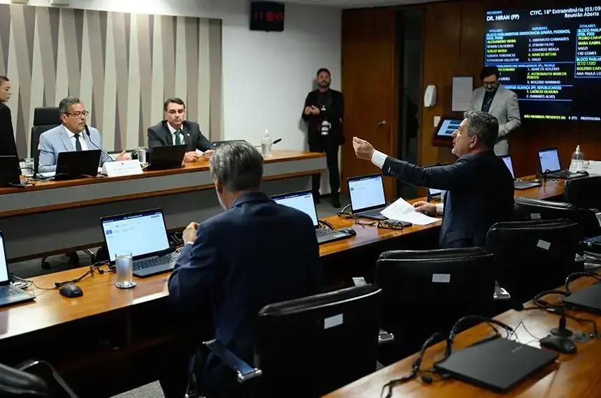 Nova Lei Exige Aviso do Descredenciamento pelos Planos de Saúde