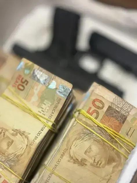Polícia Federal prende suspeito de lavagem de dinheiro em Manaus com R$ 300 mil
