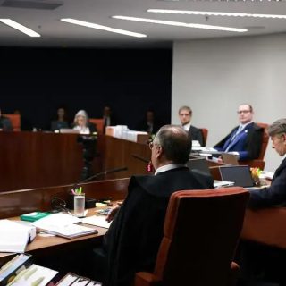 Moraes e Dino destacam a violência nos atos golpistas de 2022